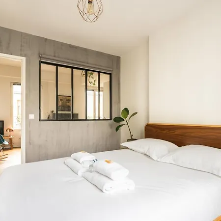 Cmg Hopital Saint-louis/ Moinon Ix Apartment Paris